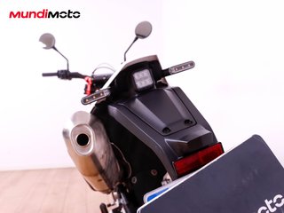 HUSQVARNA 701 SUPERMOTO