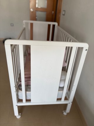 Cuna de Madera Blanca con Colchón