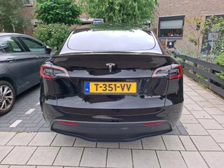 Tesla Model Y Performance Long Range AWD- 2023