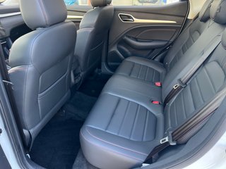 216€/Mes MG ZS 1.0T 111cv Luxury 2023