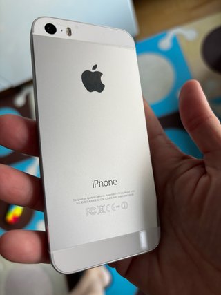 iPhone 5S para piezas (no enciende )