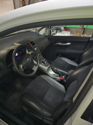 Toyota Auris 2013