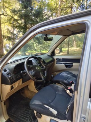 Nissan Terrano II 2004