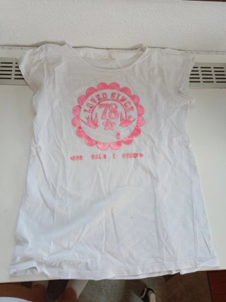 Camiseta niña Loved Since 78 rosa y blanca