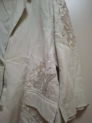 Americana Beige con Bordados