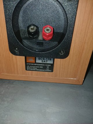 Altavoces JBL scs178