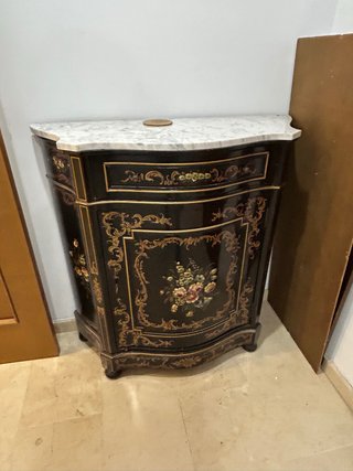 Mueble Auxiliar Estilo Clásico
