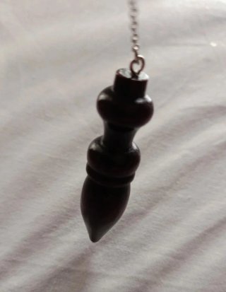 Péndulo de Madera con Cadena