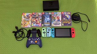 Nintendo Switch con giochi e accessori