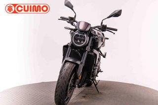 HONDA CB 1000 R