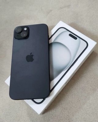 iPhone 15 Negro/Gris