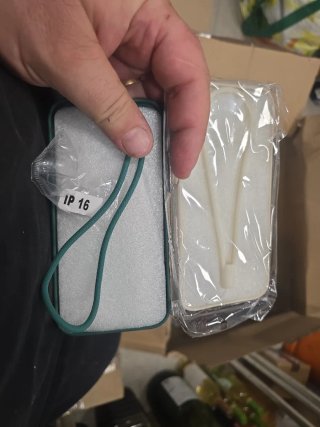2 Fundas iPhone 16 6.1 MagSafe Verde y crema