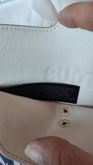 Funda de gafas Tous beige/blanca.
