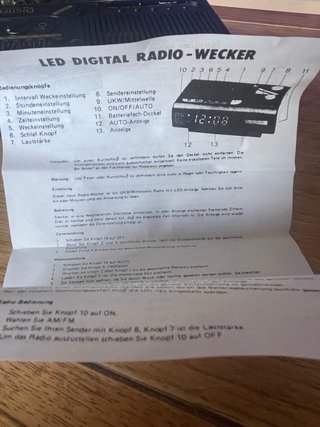 Radio despertador vintage digital LED rojo FM/MW