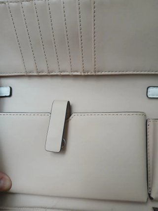Bolso ORIGINAL Cartera Guess Beige