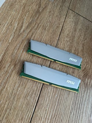 2x8 Módulos de Memoria RAM MSI TOTAL 16GB