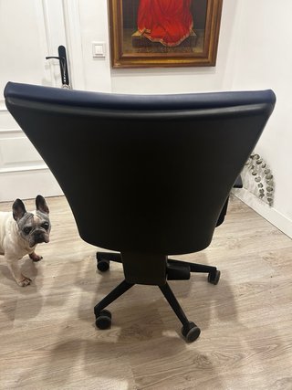 Silla de oficina giratoria azul