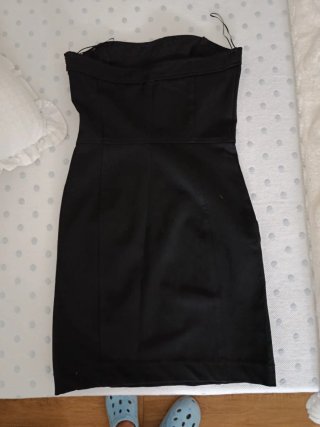 Vestido negro palabra de honor