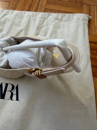 Sapatos Zara bege slingback