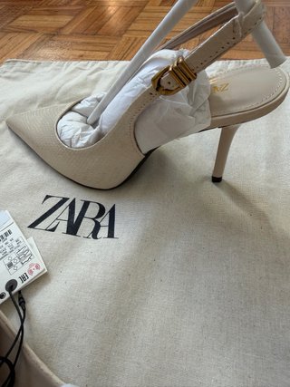 Sapatos Zara bege slingback