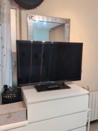 TV Samsung con altavoz medio averiado