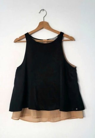 Top Roberto Torreta Negro Brillo