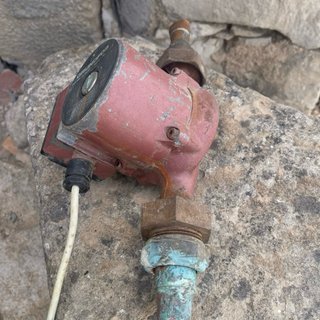 Bomba circuladora Grundfos UPS 15-45x20