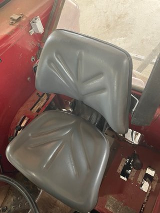 Tractor CASE INTERNATIONAL 685