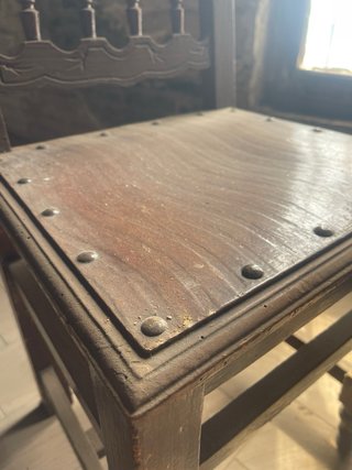 Silla de madera antigua 10