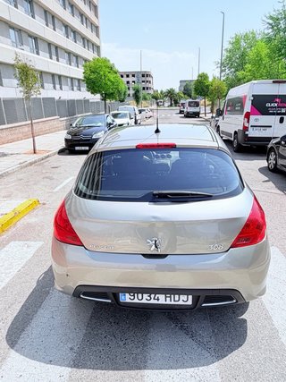 Peugeot 308 2011