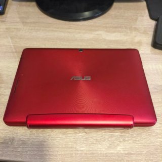 ASUS Transformer Pad TF300T Roja