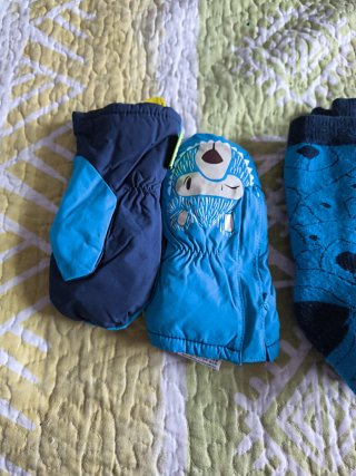 Mono de nieve, manoplas,calcetin y pantalón termic