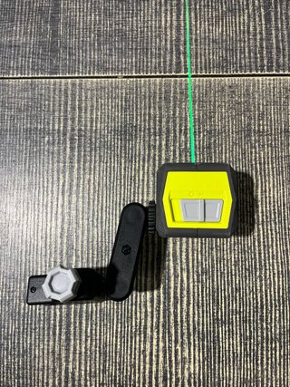 Láser de líneas en cruz a batería RYOBI RBCLLG1