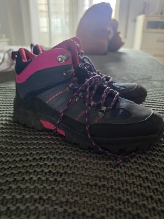 Botas de montaña niña