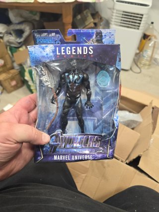Figura Black Panther Legends Avengers