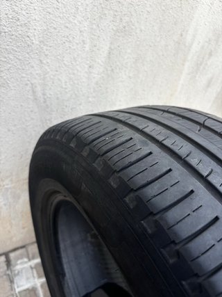 Neumático Pirelli 235/60 R18
