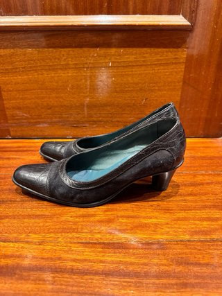 Zapatos de Piel Patricia Negros