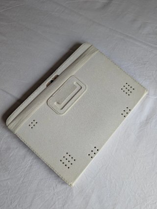 Tablet con funda protectora