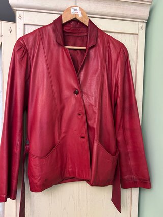 Chaqueta de Piel Roja