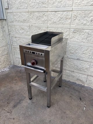 Parrilla Piedra Volcánica Serie 700