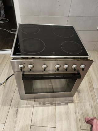 Horno con Placa Vitrocerámica Zanussi