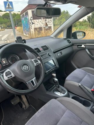 Volkswagen Touran 2011