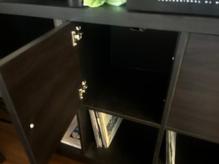 Mueble KALLAX Negro con Patas y Cajones