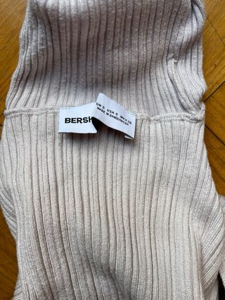 Jersey Punto Cropped Cuello Vuelta Bershka