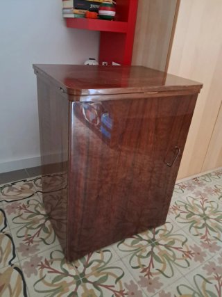Máquina de Coser Singer Vintage con Mueble