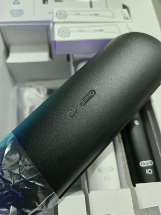 2 Spazzolini Oral-B iO5 + Accessori