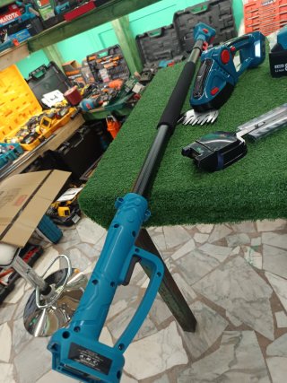 Kit 4/1 Utensili Giardinaggio Batteria A.M.C.