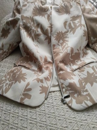 Chaqueta Estampada Floral