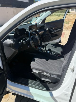 Peugeot 2008 2021