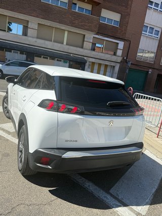 Peugeot 2008 2021